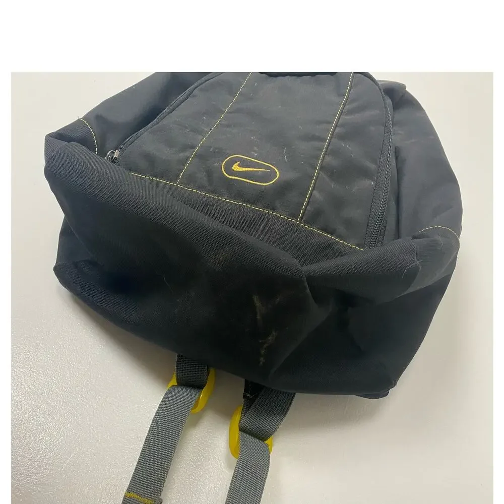 VTG Y2K Nike stitched logo graphic backpack bookbag